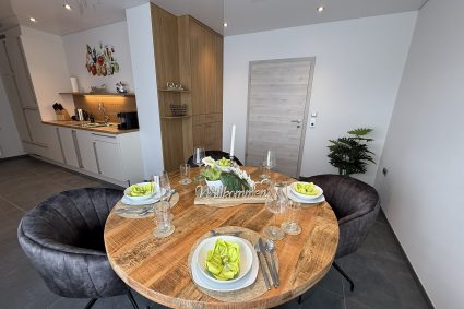 Küche mit Esszimmer Küche mit Esszimmer